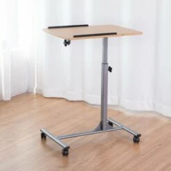 Tavolino Porta PC Scrivania Del Laptop Con Ruote, Altezza E Inclinazione Regolabili, In MDF E1 E Tubo In Ferro 6 Tavolino Porta PC Scrivania Del Laptop Con Ruote, Altezza E Inclinazione Regolabili, In MDF E1 E Tubo In Ferro -Armonia Casa 11536686 2