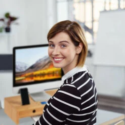 Relaxdays Supporto Per Monitor, In Bambù, Rialzo Per PC Con 2 Tiretti & Scomparti, HLP 12x56x27cm, Color Legno Naturale -Armonia Casa 12429116 3