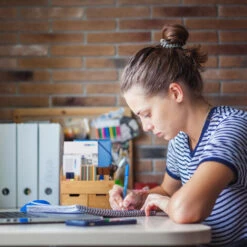 Relaxdays Portaoggetti Da Scrivania, 6 Scomparti, 2 Cassetti, Cancelleria Ufficio, Bambù, Studio, 26x33x13,5 Cm,Naturale -Armonia Casa 23754035 3