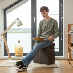 Relaxdays Sgabello Pieghevole, HxLxP: 49,5x46x25,5 Cm, Pouf Contenitore, Lino, Poliestere, Legno MDF, Colore Nero 7 Relaxdays Sgabello Pieghevole, HxLxP: 49,5x46x25,5 Cm, Pouf Contenitore, Lino, Poliestere, Legno MDF, Colore Nero -Armonia Casa 32023190 3