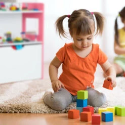 Relaxdays Scaffale Per Bambini, 2 Ripiani, Scomparto Con Ruote, HLP 60x52x26,5 Cm, Mobile Portagiochi, In MDF, Colorato -Armonia Casa 70638452 3