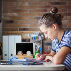 Relaxdays Stazione Di Ricarica Multipla, Docking Station Bambù, Apple Watch, Smartphone, AirPods, 11x17x13 Cm, Naturale -Armonia Casa 82433099 3